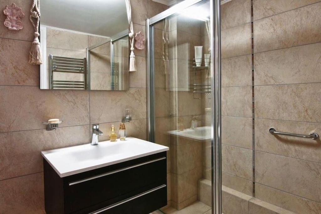 Acropolis Luxury House Leilighet Athen Eksteriør bilde